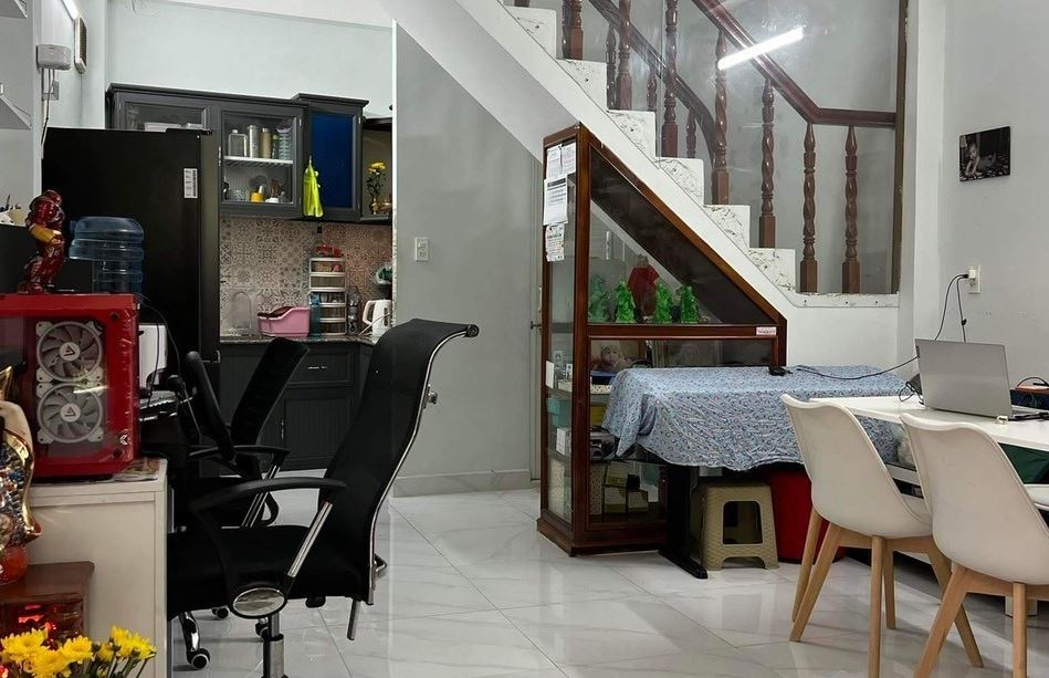 Bán nhà đường Nguyên Hồng Quận Gò Vấp dưới 5 tỷ