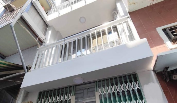 Bán nhà đường Võ Văn Kiệt Quận 1 dưới 4 tỷ