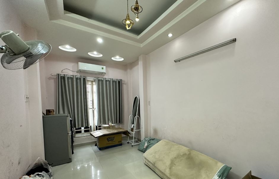 Bán nhà hẻm xe hơi đường Võ Văn Kiệt Quận 1 dưới 7 tỷ Bán nhà hẻm xe hơi đường Võ Văn Kiệt Quận 1 dưới 7 tỷ