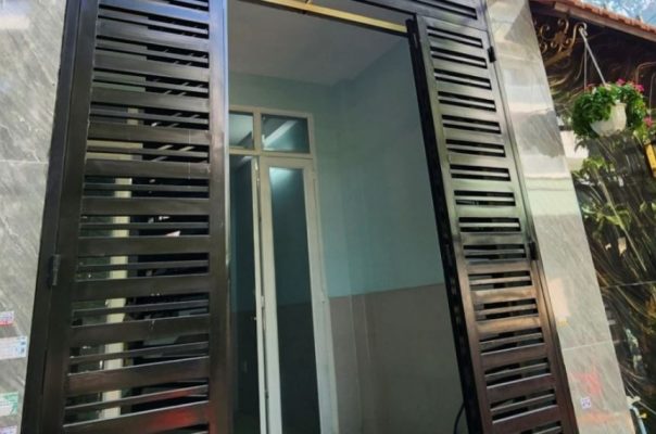 Bán nhà hẻm xe hơi đường Nguyễn Văn Lượng Quận Gò Vấp dưới 6 tỷ