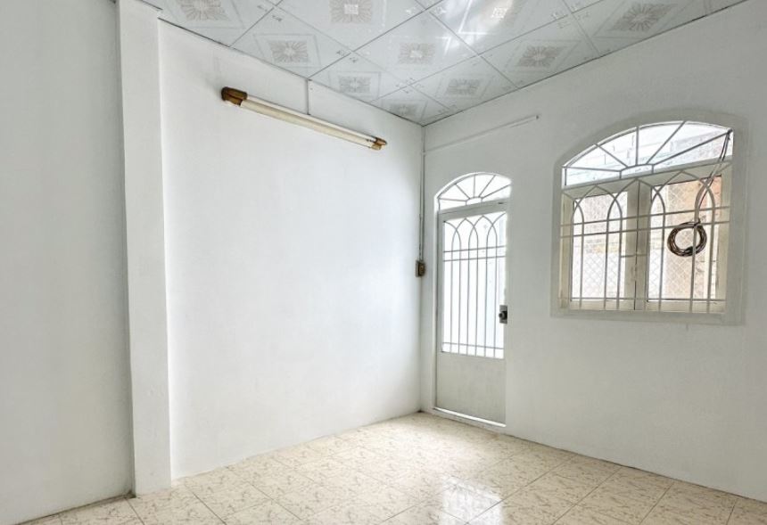 Bán nhà hẻm xe hơi đường Phan Văn Trị Quận Bình Thạnh dưới 4 tỷ Bán nhà hẻm xe hơi đường Phan Văn Trị Quận Bình Thạnh dưới 4 tỷ